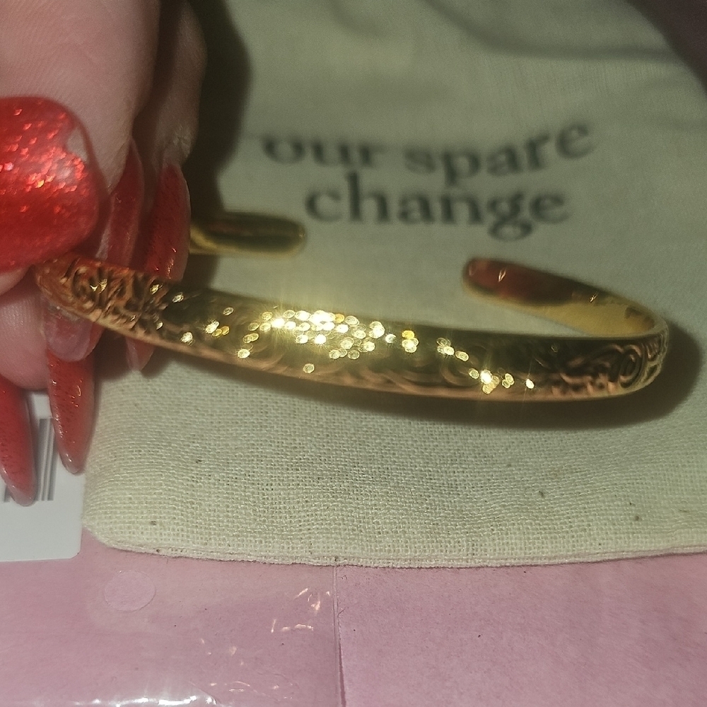 Our Spare Change NWT Gold Floral Cuff Bracelet - Picture 3 of 5